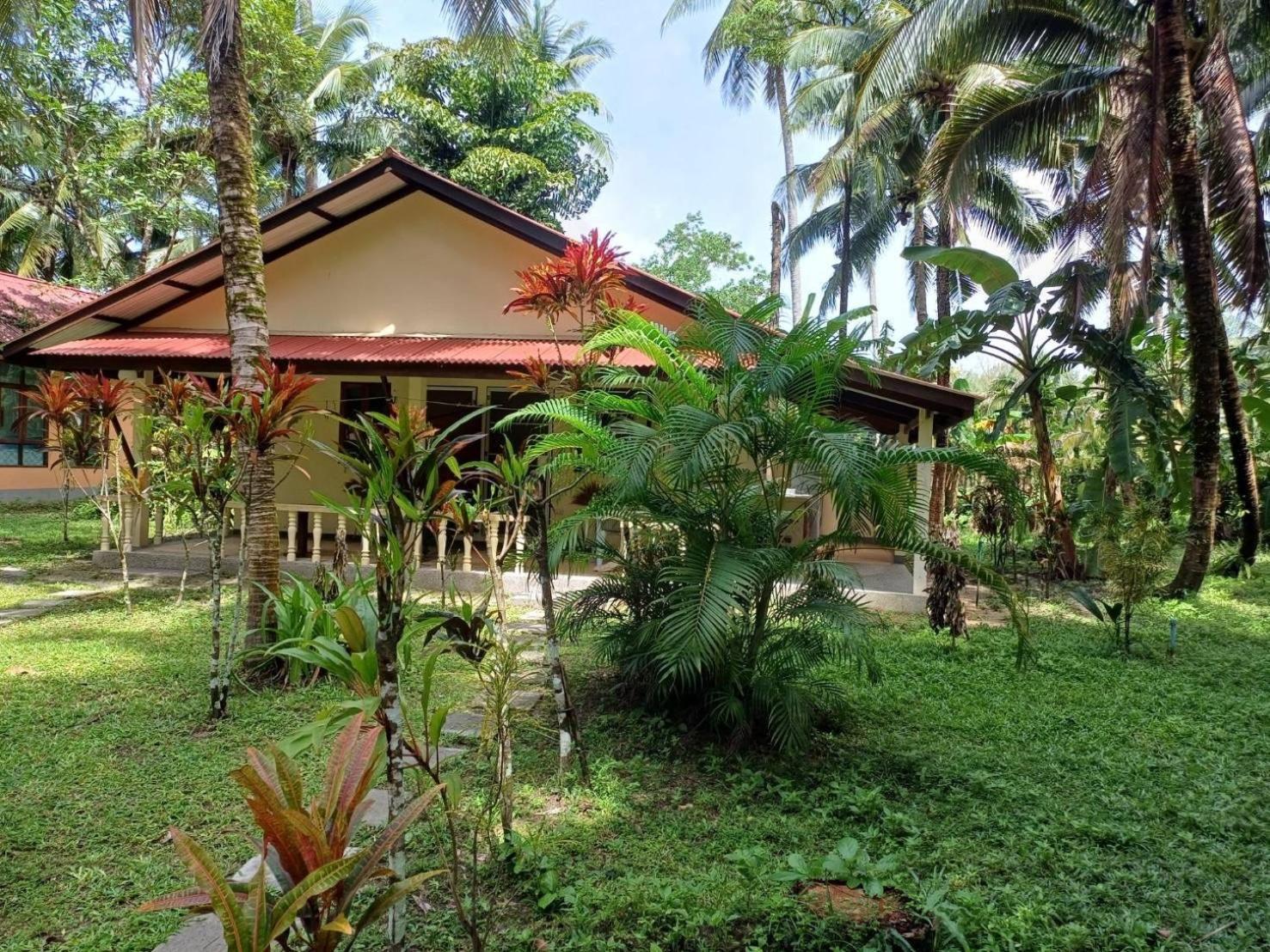 Lake View Bungalows Khao Lak Exteriör bild