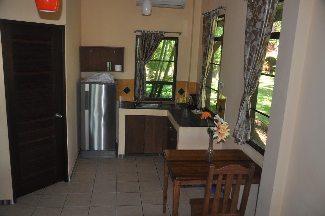 Lake View Bungalows Khao Lak Exteriör bild